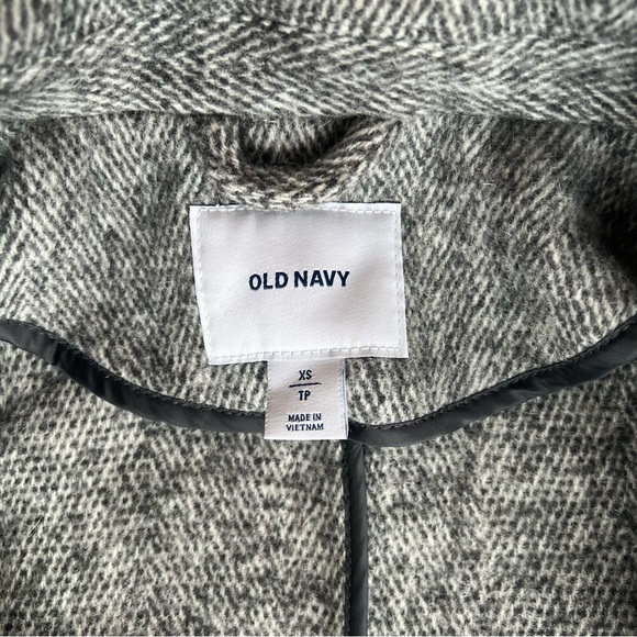✨3/15$ Oversized grey jacket. Old Navy - Picture 3 of 7